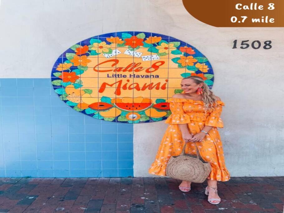 New! Havana Nights Villa ! Walk To Calle Ocho! マイアミ エクステリア 写真